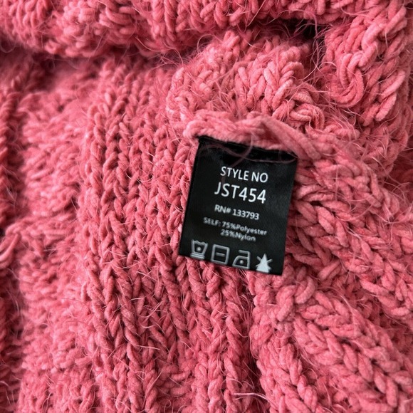 POL Soft Chunky Knit Cropped Pink Textured Pattern Turtle Neck Sweater Sz Small - Picture 5 of 5